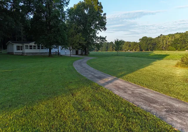 Photo 4 of House for sale at 161 Hopkins Brg Rd, Unionville, TN 37180 | MLS# 3288130 | Listing updated on 2026-10-09