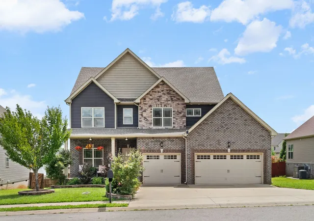 1st image of 119 Overcrest Ct, Clarksville, TN 37043 | MLS# 3299370