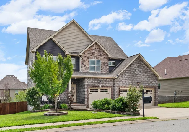 2nd image of 119 Overcrest Ct, Clarksville, TN 37043 | MLS# 3299370