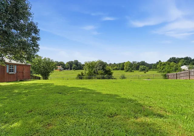 Single family home for sale at 1239 California Dr, Murfreesboro, TN 37129 | MLS# 3286029