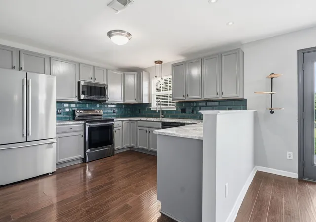 Photo 4 of Single family home for sale at 1239 California Dr, Murfreesboro, TN 37129 | MLS# 3286029 | Listing updated on 2026-10-08