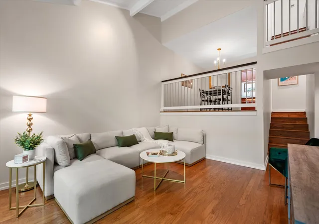 Photo 1 of Townhouse for sale at 209 Pebble Brk, Nashville, TN 37221 | MLS# 3298480 | Listing updated on 2026-10-08