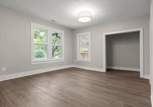 3rd image of 1009 N Hawthorne Street, Chattanooga, TN 37406 | MLS# 3337372