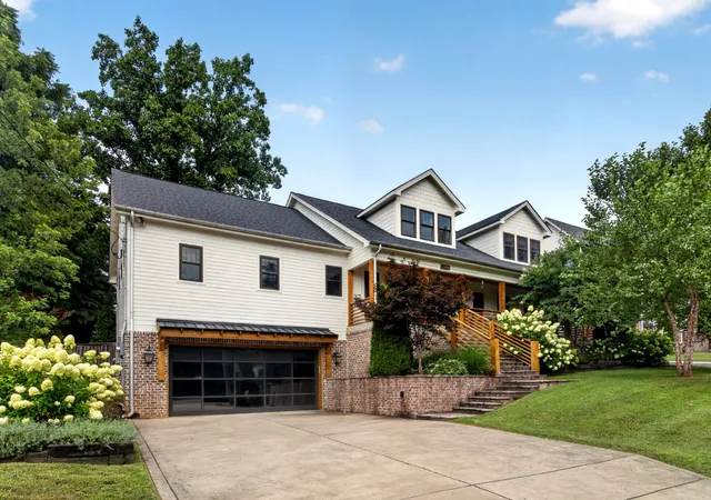Photo 3 of Single family home for sale at 1139 Mcalpine Ave, Nashville, TN 37216 | MLS# 3305095 | Listing updated on 2026-08-26