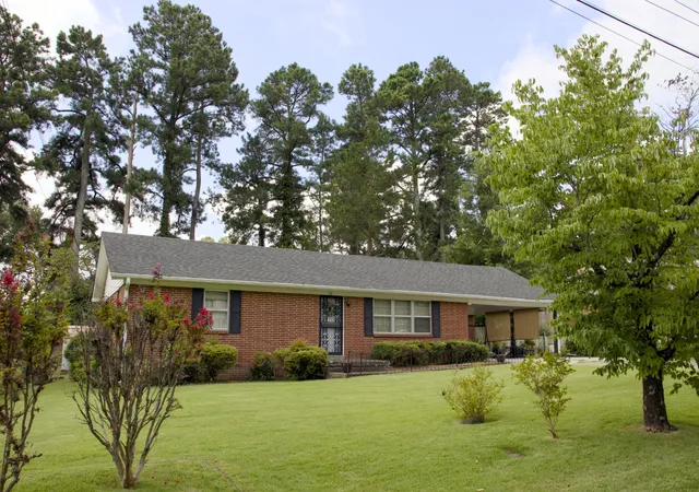 1st image of 12 Knollwood Dr, Jackson, TN 38305 | MLS# 3287553