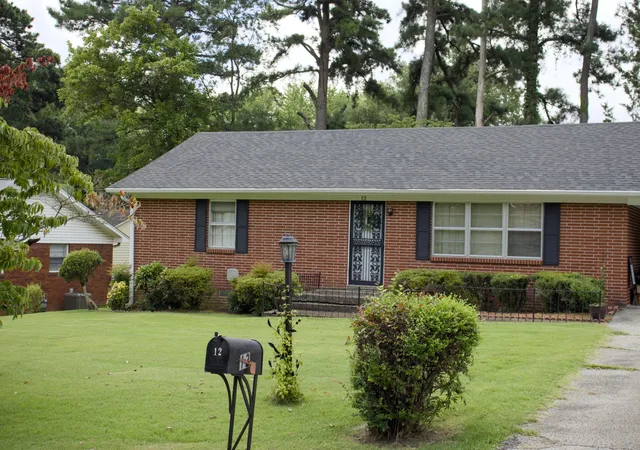 2nd image of 12 Knollwood Dr, Jackson, TN 38305 | MLS# 3287553