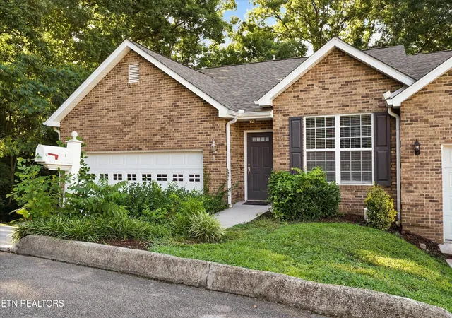 Photo 4 of Condo for sale at 3254 Mountain Spring Way, Knoxville, TN 37917 | MLS# 3286185 | Listing updated on 2026-08-20