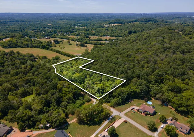 1st image of 0 Shapiro Trail, Columbia, TN 38401 | MLS# 3287550