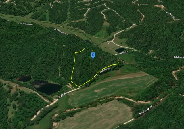 Photo 2 of Land for sale at 5840 Turkey Crk Rd, Waverly, TN 37185 | MLS# 3287547 | Listing updated on 2026-09-02
