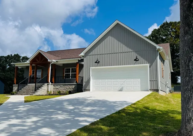 2nd image of 58 Hall St, Lexington, TN 38351 | MLS# 3301886