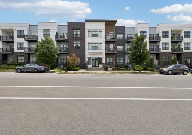 2nd image of 1638 54th Ave N #101, Nashville, TN 37209 | MLS# 3312533