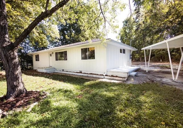 Photo 1 of Single family home for sale at 19 Shuler Ln, Rossville, GA 30741 | MLS# 3287584 | Listing updated on 2026-10-15