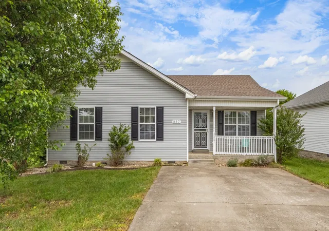 Photo 1 of Single family home for sale at 557 Oakmont Dr, Clarksville, TN 37042 | MLS# 3287614 | Listing updated on 2026-09-13