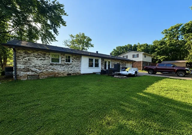 Photo 4 of Single family home for sale at 107 Gayle Dr, Old Hickory, TN 37138 | MLS# 3319064 | Listing updated on 2026-09-21