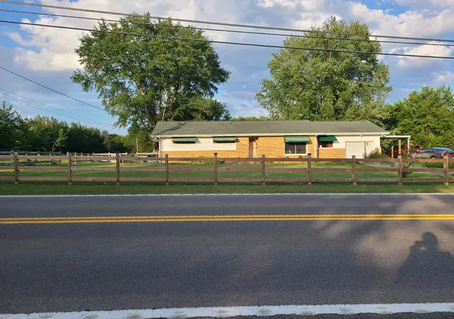 Photo 3 of Single family home for sale at 2897 Bradyville Pike, Murfreesboro, TN 37127 | MLS# 3288663 | Listing updated on 2026-08-20