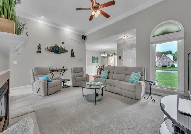 Photo 3 of Single family home for sale at 4267 N Woodstock Dr, Clarksville, TN 37040 | MLS# 3305702 | Listing updated on 2026-08-14