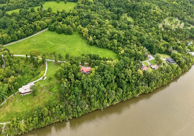Photo 4 of Single family home for sale at 1060 Martha Ln, Gallatin, TN 37066 | MLS# 3512475 | Listing updated on 2026-09-15