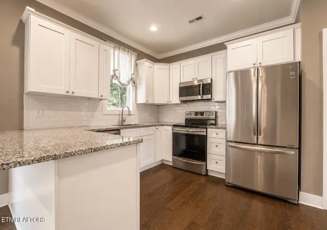 3rd image of 6211 Aldingham St, Knoxville, TN 37912 | MLS# 3309314