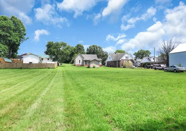 22nd image of 724 W Main St, Watertown, TN 37184 | MLS# 3287870