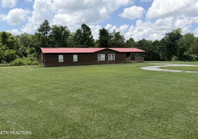Photo 2 of Single family home for sale at 868 Fritzsche Loop, Jamestown, TN 38556 | MLS# 3287779 | Listing updated on 2026-08-20