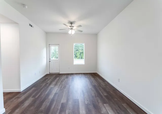 2nd image of 97 Stonehenge Circle, Manchester, TN 37355 | MLS# 3287802