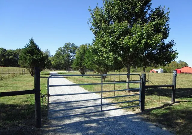 1st image of 144 Mary Adams Rd, Franklin, KY 42134 | MLS# 3287807