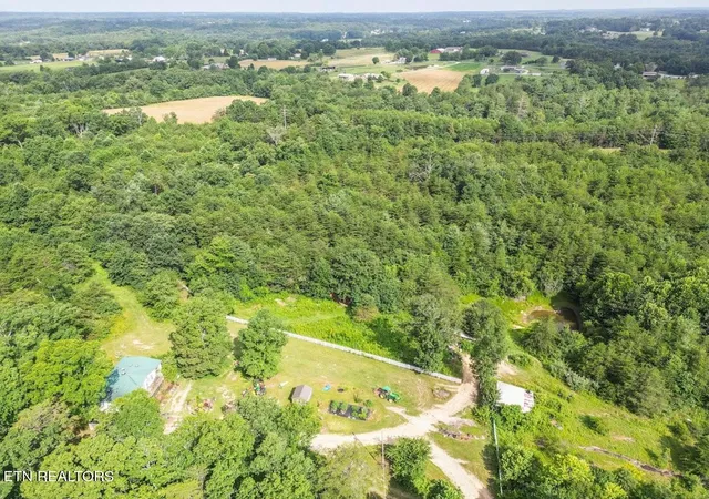 2nd image of 171 Kirkland Dr, Crossville, TN 38555 | MLS# 3287883