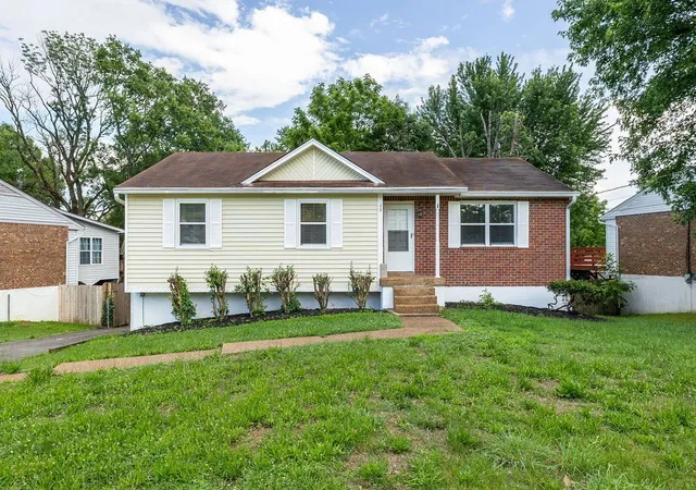 1st image of 428 Sunset Dr, Mount Juliet, TN 37122 | MLS# 3287925