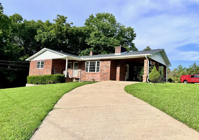 Photo 2 of Single family home for sale at 111 Gus Wallace Rd, Bumpus Mills, TN 37028 | MLS# 3298151 | Listing updated on 2026-08-27
