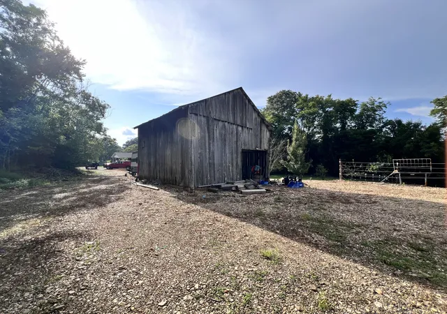 Photo 1 of Single family home for sale at 111 Gus Wallace Rd, Bumpus Mills, TN 37028 | MLS# 3298151 | Listing updated on 2026-09-21