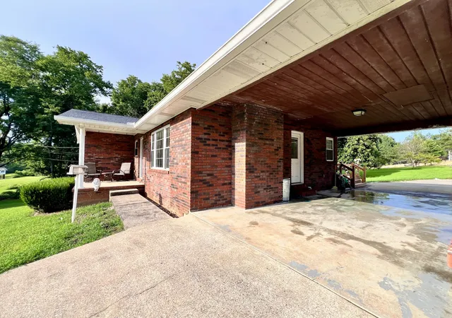 Photo 3 of Single family home for sale at 111 Gus Wallace Rd, Bumpus Mills, TN 37028 | MLS# 3298151 | Listing updated on 2026-08-27
