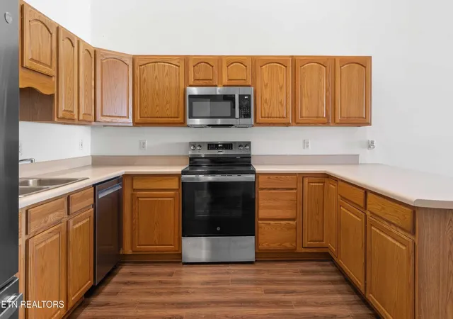 4th image of 5290 Avery Woods Ln, Knoxville, TN 37921