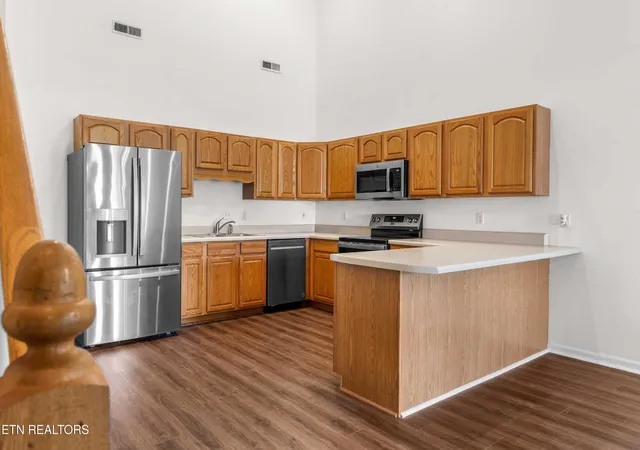 5th image of 5290 Avery Woods Ln, Knoxville, TN 37921