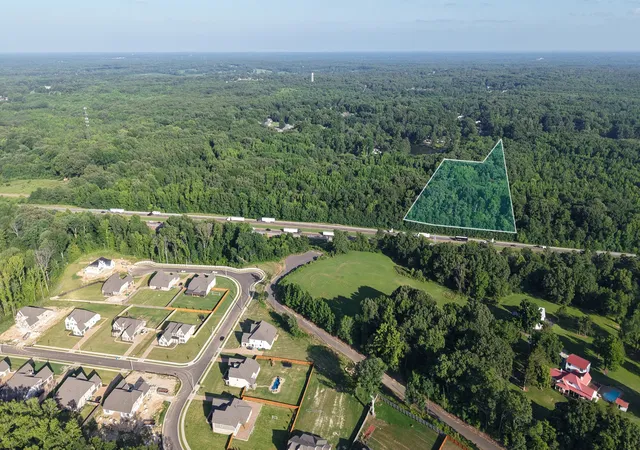 1st image of 0 E Larry Anderson Ln, Arlington, TN 38002 | MLS# 3302329