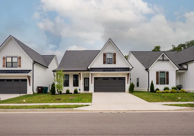 Photo 3 of Single family home for sale at 2005 Pleasant Cv, Nashville, TN 37214 | MLS# 3288313 | Listing updated on 2026-09-07