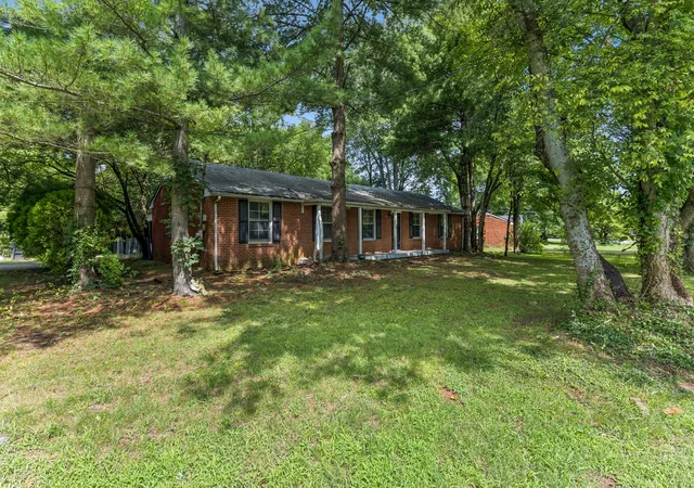 3rd image of 1810 Foxdale Dr, Murfreesboro, TN 37130 | MLS# 3302287