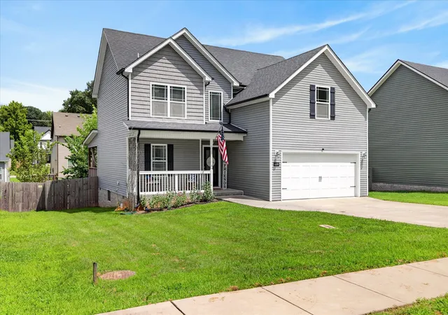 Photo 2 of Single family home for sale at 489 Woodtrace Dr, Clarksville, TN 37042 | MLS# 3288208 | Listing updated on 2026-10-22