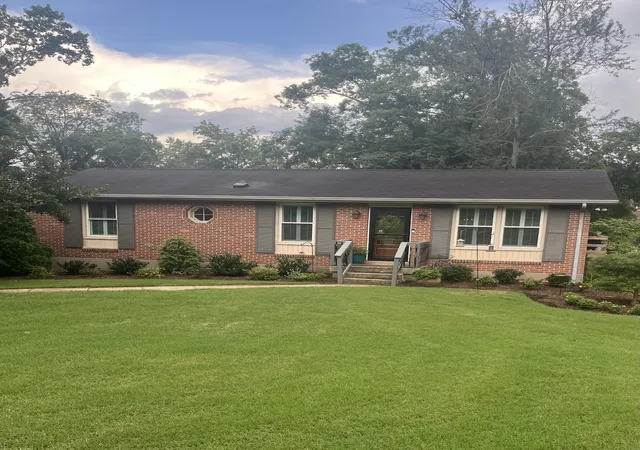 Photo 1 of Single family home for sale at 107 La Via Dr, Hendersonville, TN 37075 | MLS# 3288047 | Listing updated on 2026-10-06