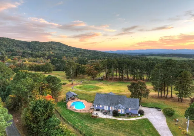 3rd image of 334 Belaire Dr, Copperhill, TN 37317 | MLS# 3338508