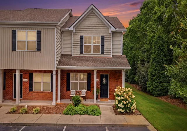 Photo 2 of Townhouse for sale at 3706 Righteous Dr, Murfreesboro, TN 37128 | MLS# 3288081 | Listing updated on 2026-10-06