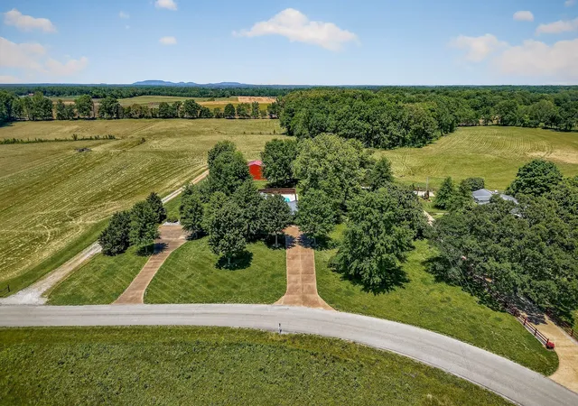 4th image of 1956 Shady Grove Rd, Morrison, TN 37357 | MLS# 3288095