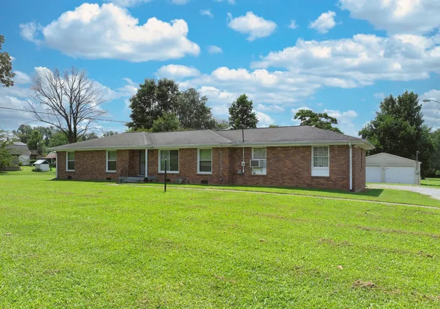 Photo 1 of Single family home for sale at 1544 Neelys Bnd Rd, Madison, TN 37115 | MLS# 3288145 | Listing updated on 2026-09-13
