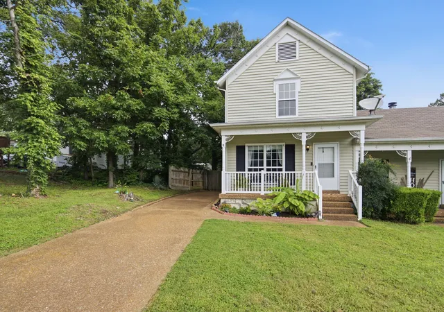 Photo 2 of Single family home for sale at 3609 Wells Ct, Antioch, TN 37013 | MLS# 3288352 | Listing updated on 2026-07-22