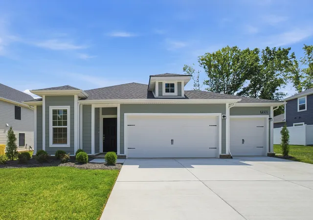 Photo 1 of Single family home for sale at 26 Fairlawn Dr, Fairview, TN 37062 | MLS# 3288158 | Listing updated on 2026-08-07