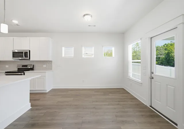 Photo 3 of Single family home for sale at 26 Fairlawn Dr, Fairview, TN 37062 | MLS# 3288158 | Listing updated on 2026-08-07
