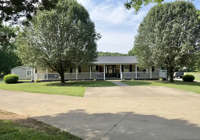 Photo 3 of Sale Pending at 10650 Lascassas Pike, Milton, TN 37118 | MLS# 3288437 | Listing updated on 2026-08-25