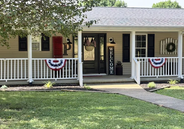 Photo 4 of Sale Pending at 10650 Lascassas Pike, Milton, TN 37118 | MLS# 3288437 | Listing updated on 2026-08-25