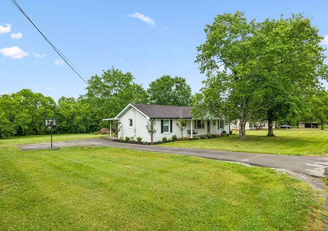 1st image of 174 Young Rd, Lebanon, TN 37090 | MLS# 3301748