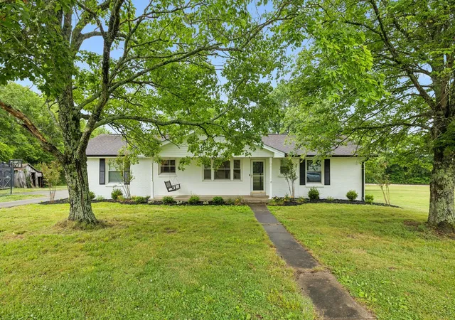 3rd image of 174 Young Rd, Lebanon, TN 37090 | MLS# 3301748