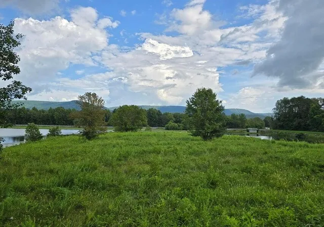 1st image of 1 Spring Lake Dr, Dunlap, TN 37327 | MLS# 3315493